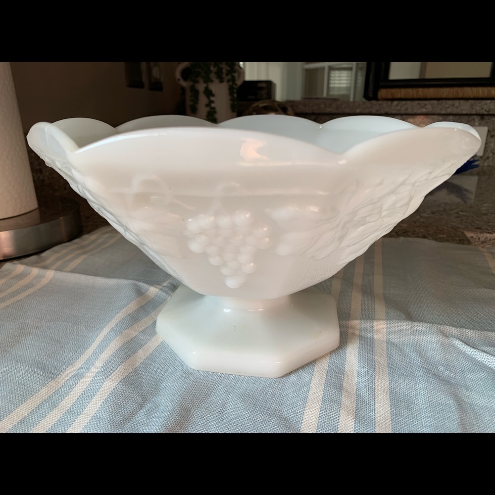 Vintage Milk Glass 8 sided pedestal bowl